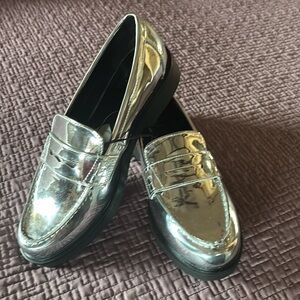 Silver Metallic Flats with Textured Finish